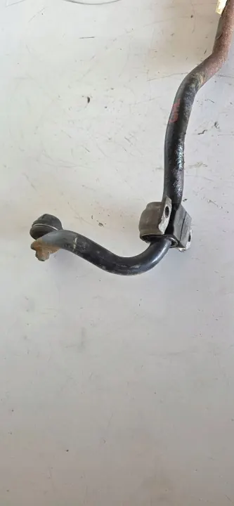 Barra estabilizadora trasera OEM 3Q0511305 VW Passat B8 image 5