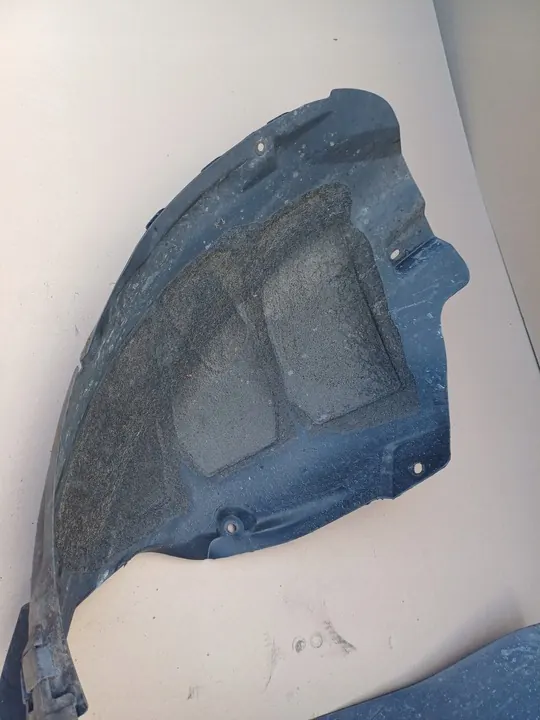 Left Front Wheel Arch Opel Astra J image 3