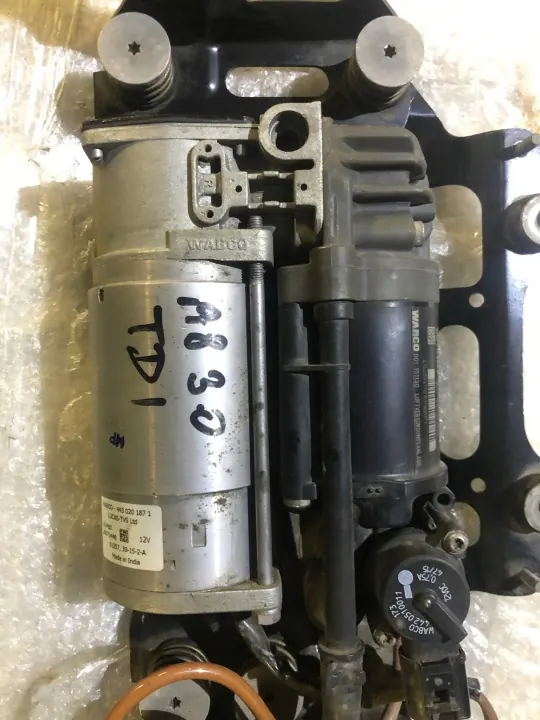Compresseur suspension Audi A8 D4 OEM 4H0616005D image 5