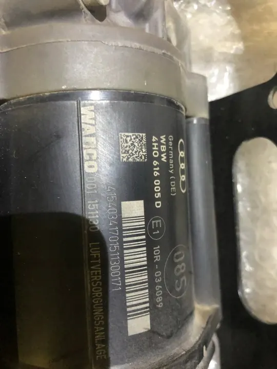 Compresseur suspension Audi A8 D4 OEM 4H0616005D image 6