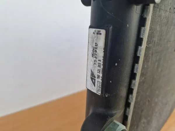 Radiador de agua VW Sharan Galaxy Alhambra MK1 OEM image 3