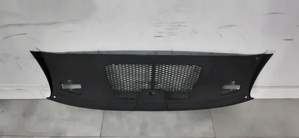 Porsche Macan framsätesbältesskydd OEM 95B805806 image 4