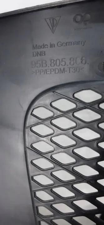 Porsche Macan framsätesbältesskydd OEM 95B805806 image 6