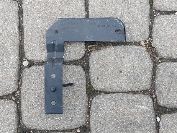 Clip de Tuyau de Carburant Jeep Wrangler JL 68397234AA image 1