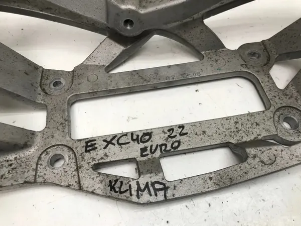 Volvo XC40 Recharge Klima Halterung OEM GKU41564 image 3