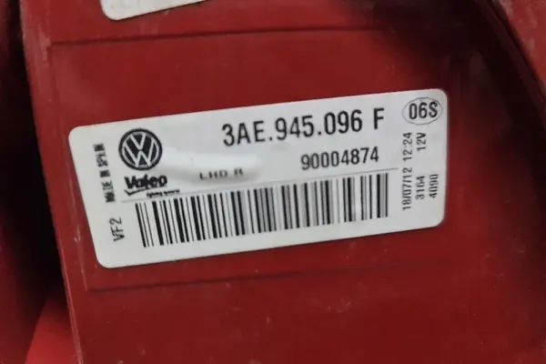 Luz trasera derecha VW PASSAT B7 2012 image 3