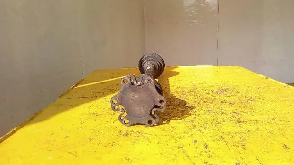 AUDI A4 B6 Höger drivaxel 1.9 TDI image 2