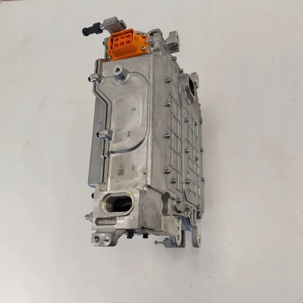 Onduleur Hyundai Kona OEM 364000175 d'occasion image 3