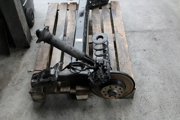 VW GOLF VIII 8 2022 TRAVE SUSPENSIONE POSTERIORE 5Q0501049BL image 2