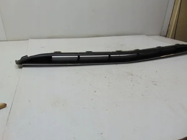 Mercedes W213 Bumpergrille A2138850100 Gebruikt image 3