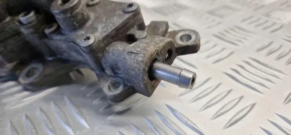 Bomba de vacío OEM 038145209N para Skoda Superb II 1.9 TDI image 3