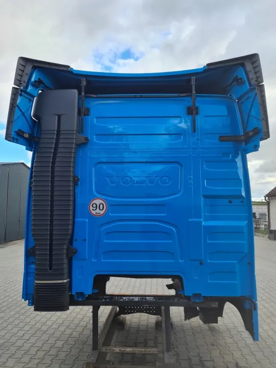 Volvo FH5 Euro6 Globetrotter complete cabine - OEM image 4