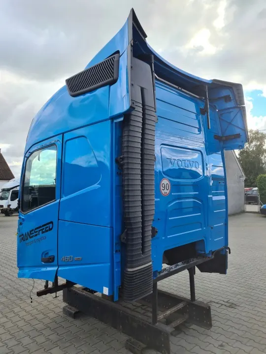 Volvo FH5 Euro6 Globetrotter complete cabine - OEM image 5