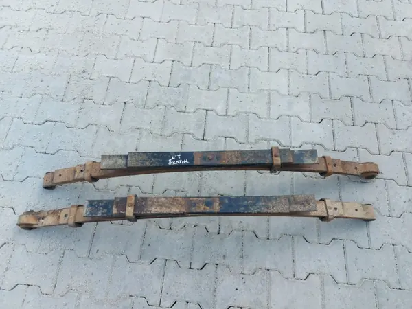 Ballestas traseras Toyota Hilux VIII OEM HILUX33325 image 2