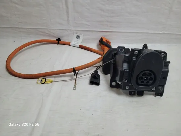 Prise de charge Audi OE 4KL971106K côté droit image 2