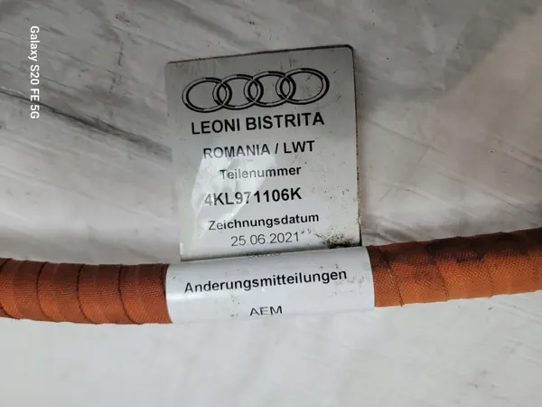 Prise de charge Audi OE 4KL971106K côté droit image 7