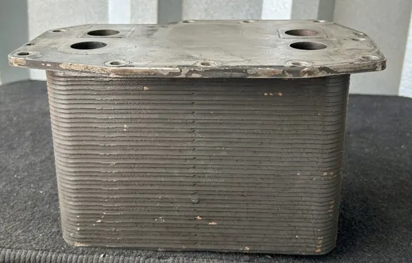 Refroidisseur d'huile moteur DAF OEM 1932500 - Occasion image 3