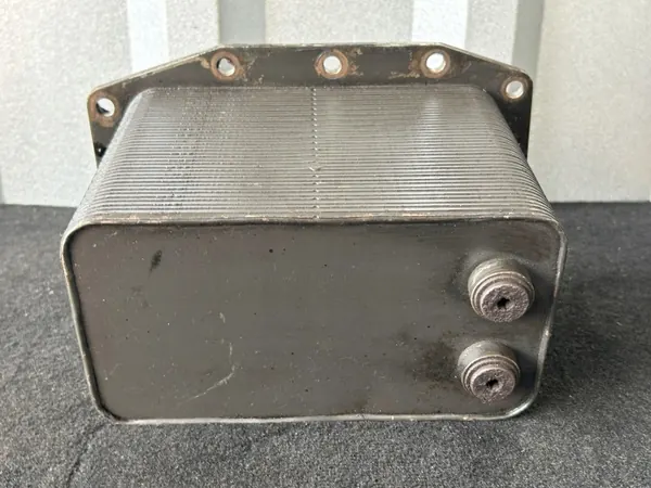 Refroidisseur d'huile moteur DAF OEM 1932500 - Occasion image 4