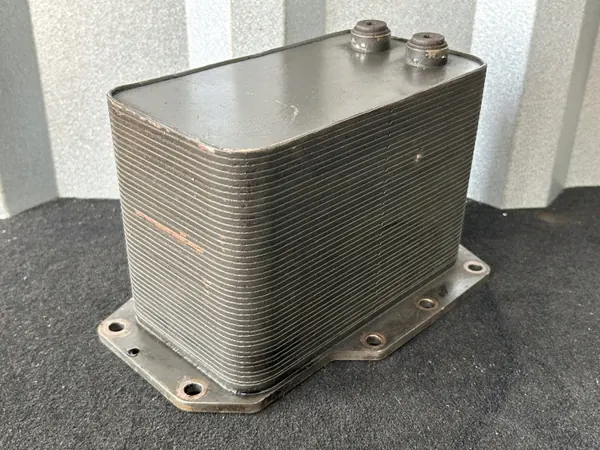 Refroidisseur d'huile moteur DAF OEM 1932500 - Occasion image 6