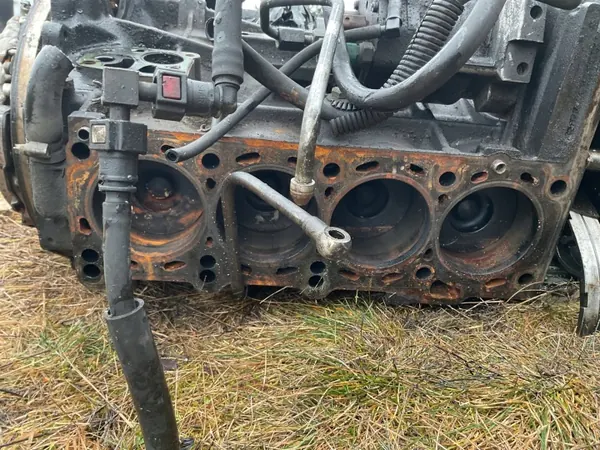 Motorblock Unterteil R6640110101 - SsangYong 2.0 XDI image 4