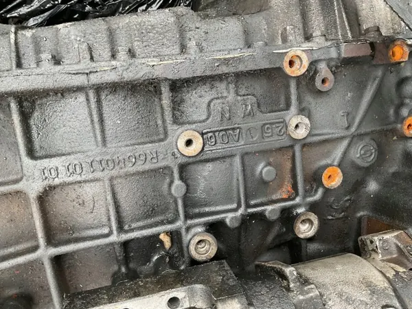 Motorblock Unterteil R6640110101 - SsangYong 2.0 XDI image 6