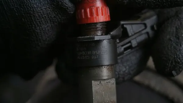 Chrysler Grand Voyager 2.8 CRD Injektor 0445115067 image 4