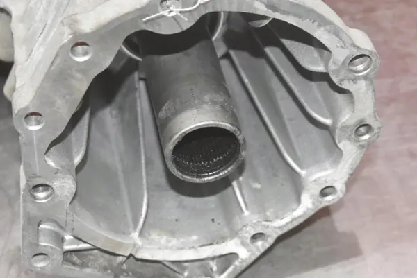 Redutor de caixa manual OEM 0AD341012L VW Touareg image 3