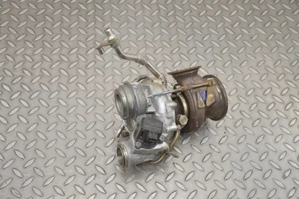 Turbo BMW 5 (F10) 7576985 4.4L 298kW 2012 image 3
