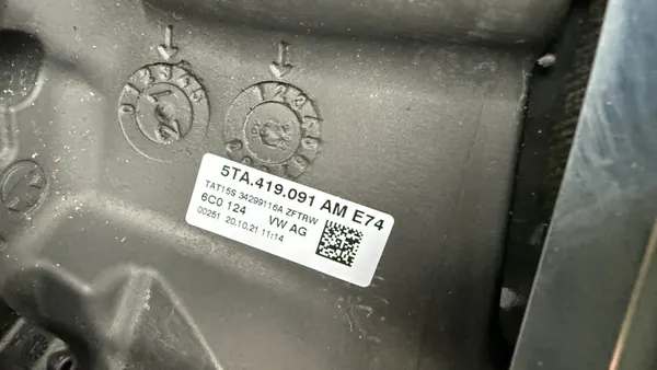 Lenkrad OEM 5TA419091AM mit Tasten für VW image 6