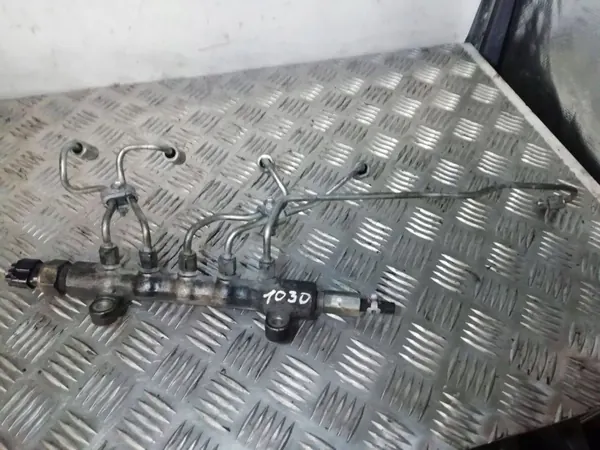 Kraftstoffverteiler Toyota Corolla Verso OEM 6121 image 4
