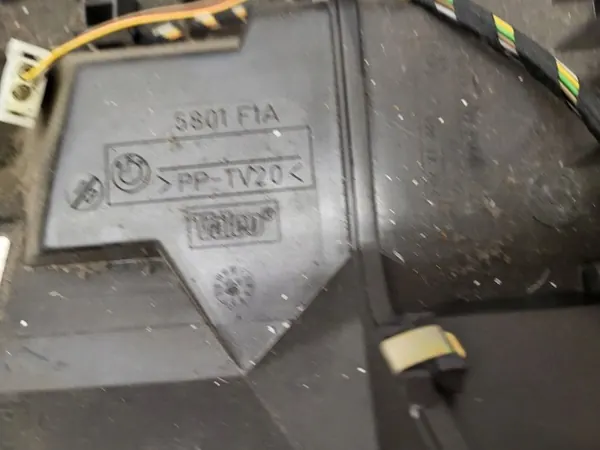 Núcleo de calefacción BMW E39 OEM 8385923 - Usado image 10