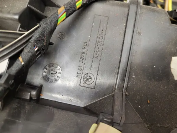 Núcleo de calefacción BMW E39 OEM 8385923 - Usado image 9