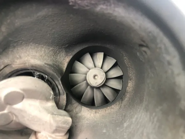 Turbo compresor completo Citroen Peugeot 1.2 THP image 3