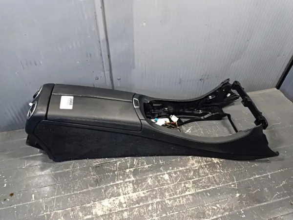 Mittkonsol armstöd OEM Wrakowisko-28488- image 2