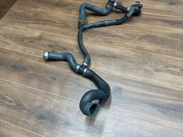 Vattenpump Mercedes-Benz A2118350028 image 3