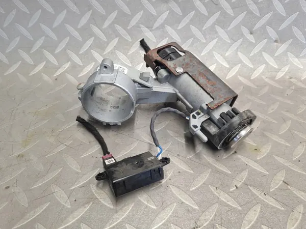 Sytytyskytkin avaimella Opel Insignia A image 2