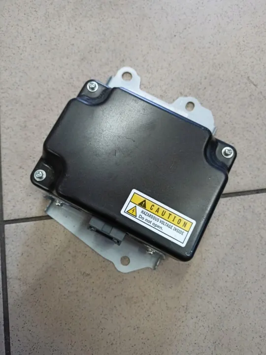 Module convertisseur de tension OEM 68349353AA - Jeep image 3