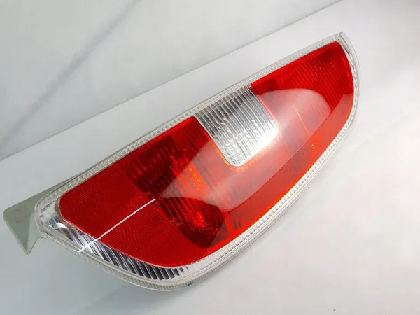 Luz trasera derecha Skoda Roomster 5J7945096 5J7945112 image 4
