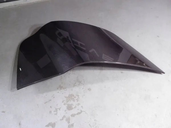 Audi R8 Vänster Kolfiberpanel OEM 420853343A image 3