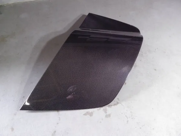 Audi R8 Vänster Kolfiberpanel OEM 420853343A image 4