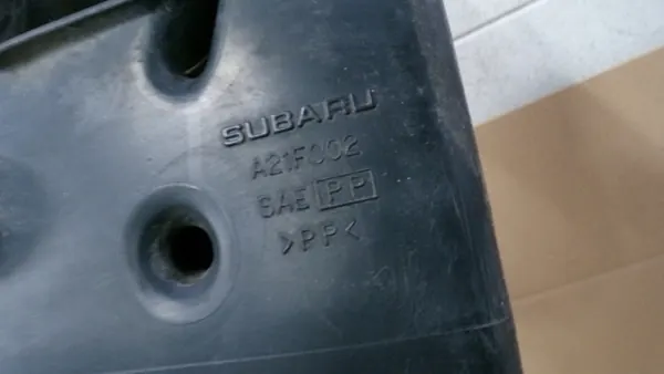 SUBARU FORESTER 1 I Lift Boîtier Filtre à Air Résonateur image 8