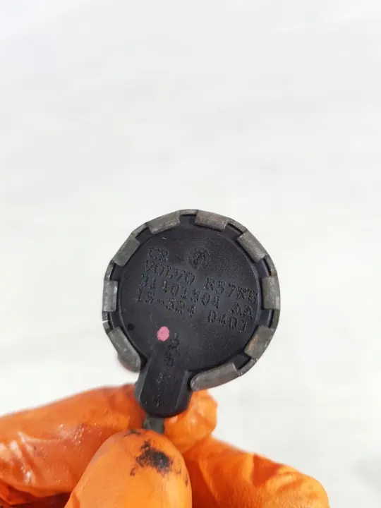Sensor Pressão Óleo OEM 31401504AA para Volvo D5244T12 image 6