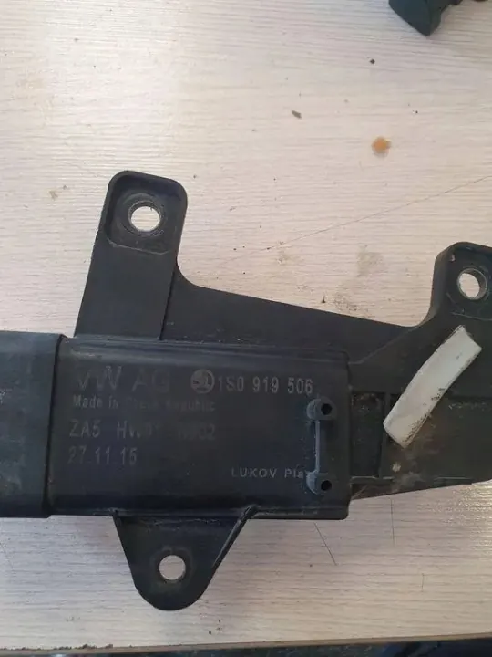 Controlador Ventilador Skoda OEM 1S0919506 - Usado image 2