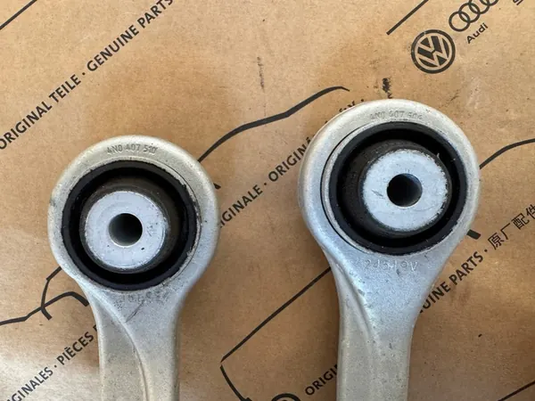 AUDI A8 S8 D5 4N Mozzo Sterzo Sinistro Anteriore OEM 4N0407242B image 3