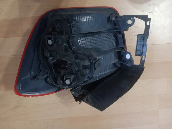 Luz trasera izquierda BMW 1 Serie F20 F21 11-15R image 4