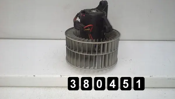 Mercedes Verwarmingsventilator OEM AM-380451 Gebruikt image 2