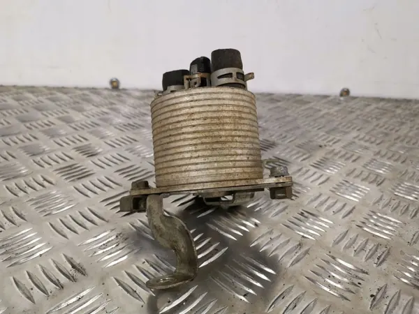 Käytetty Subaru OE vaihteistoöljynjäähdytin OEM 111115 image 3