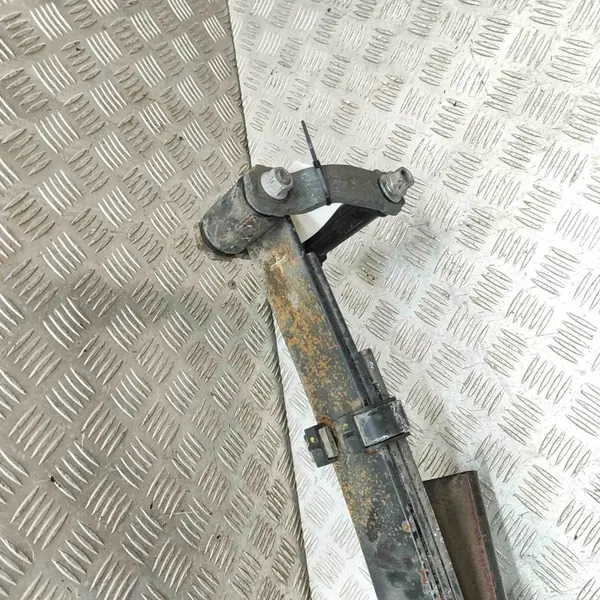 Hinterfeder rechts OEM 482100K670 Toyota Hilux image 7