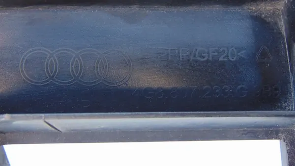 Audi Front Grill 4G8807233G image 4