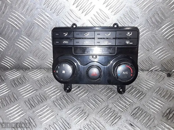 Hyundai Klimasteuermodul OEM 972502LXXX - Gebraucht image 2